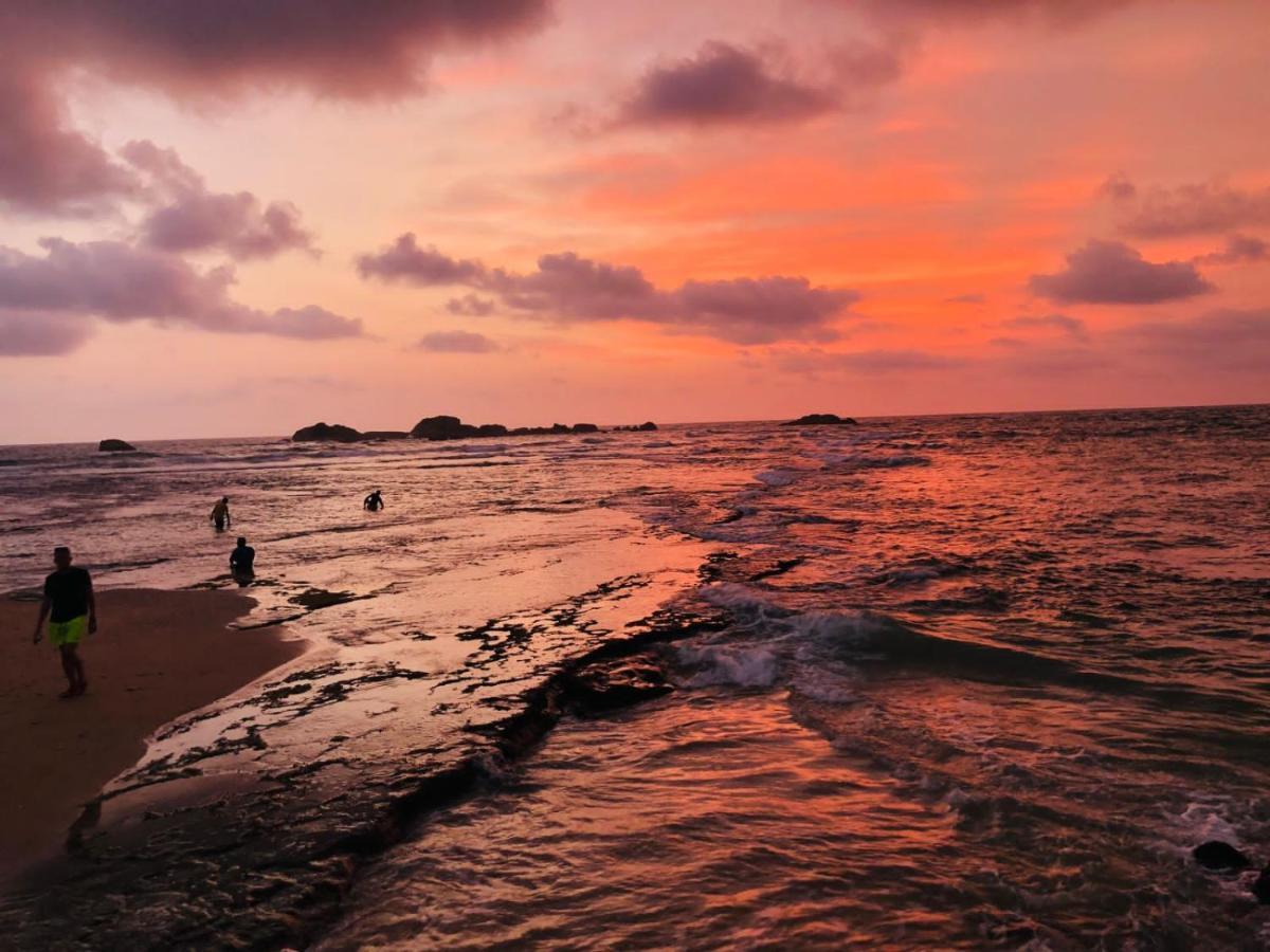 City Sunrise Hikkaduwa Luaran gambar